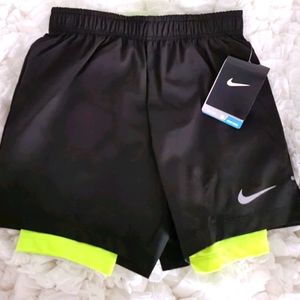 NWT Nike Boys Shorts Size 5